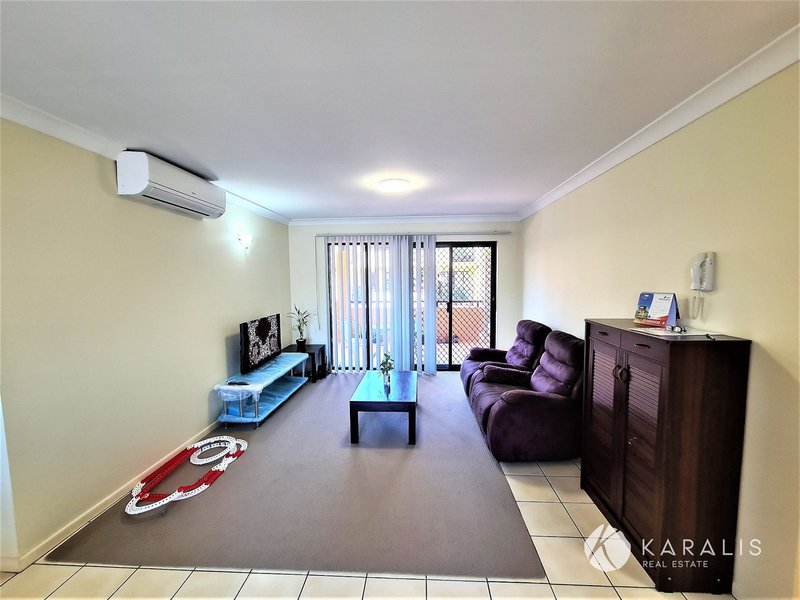 Photo - 8/18 Whitley Street, Mount Gravatt East QLD 4122 - Image 2