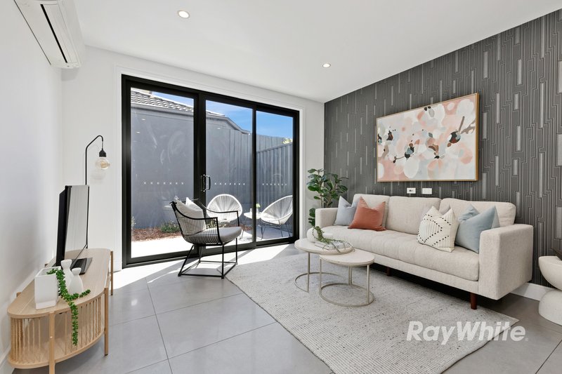 Photo - 8/181 Neerim Road, Carnegie VIC 3163 - Image 2