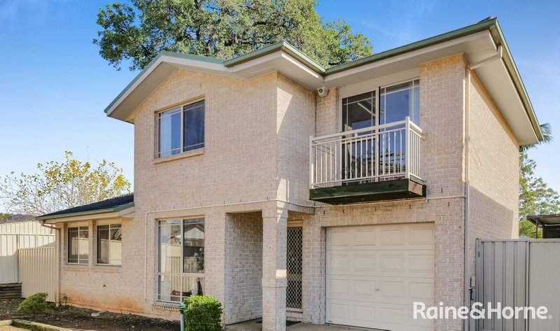 Photo - 8/19-21 Alexander Crescent, Macquarie Fields NSW 2564 - Image