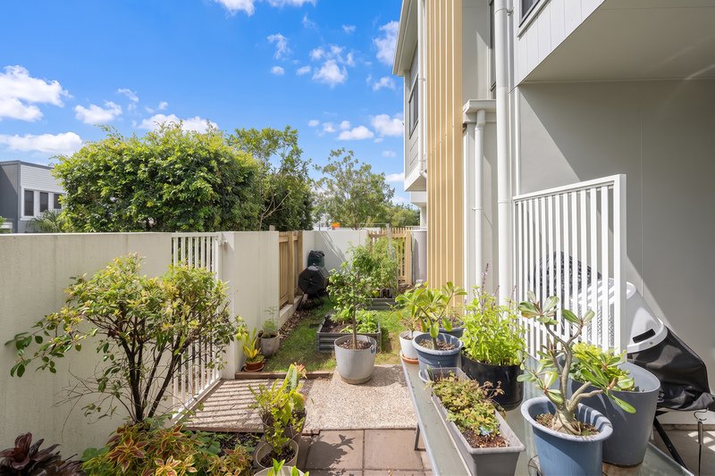 Photo - 8/19-21 Ellis Way, Meridan Plains QLD 4551 - Image 2