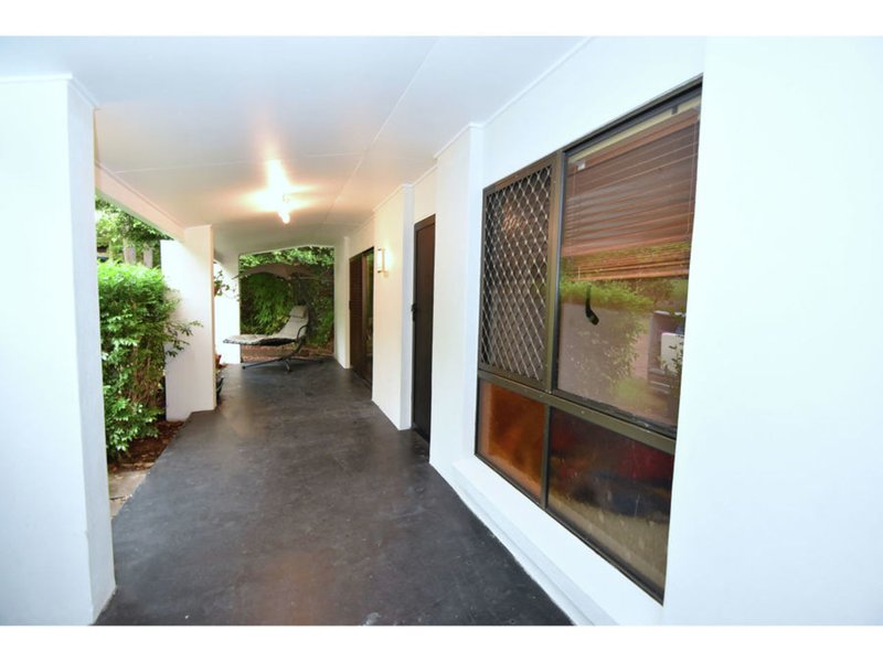 Photo - 819 Cavendish Road, Holland Park QLD 4121 - Image 10