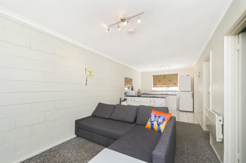 Photo - 8/19 Charles Street, Queanbeyan NSW 2620 - Image 3