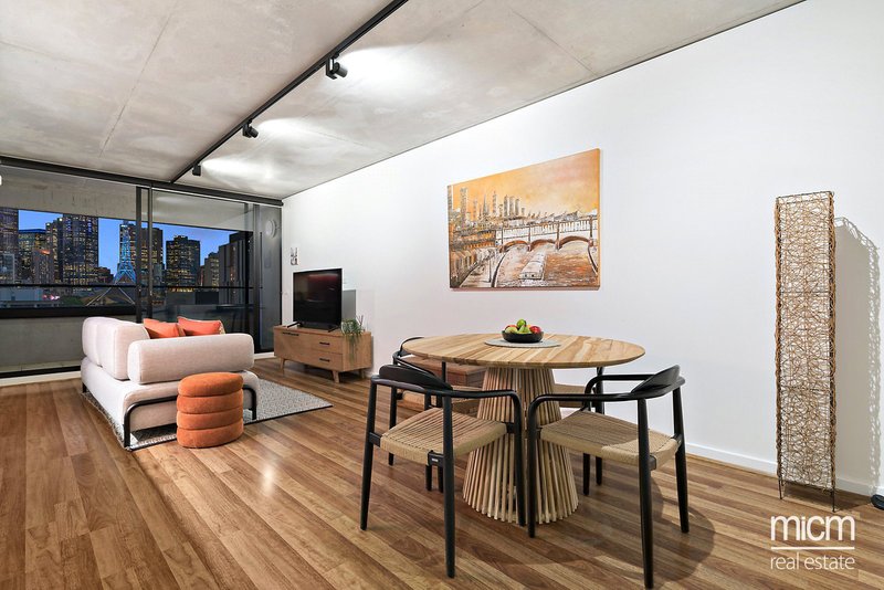 Photo - 819/152 Sturt Street, Southbank VIC 3006 - Image 2