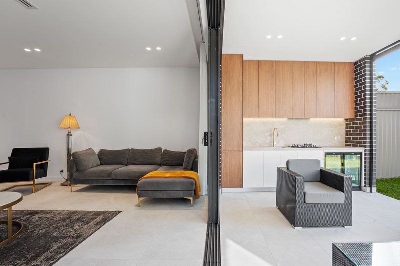 Photo - 81A Broadarrow Road, Narwee NSW 2209 - Image 21