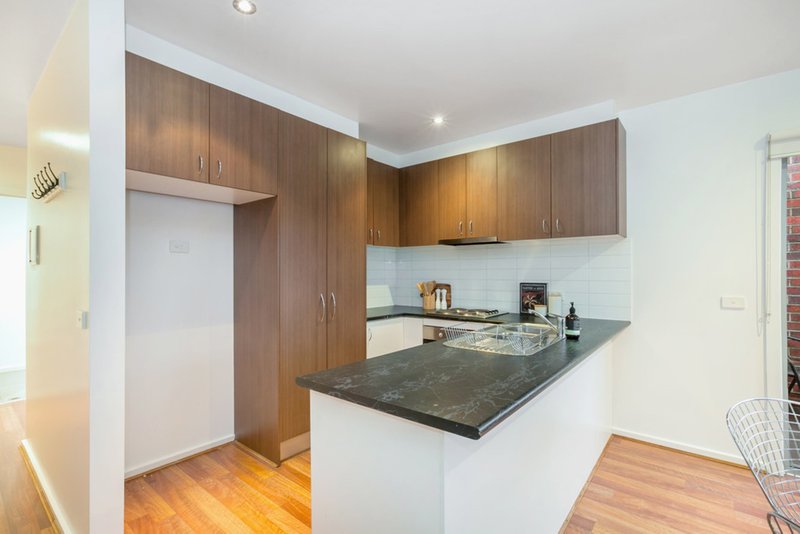 Photo - 8/1A Wilkinson Street, Reservoir VIC 3073 - Image 5