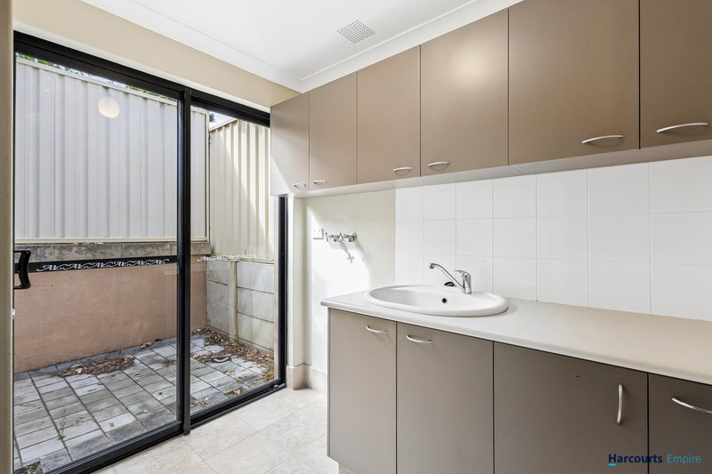 Photo - 81C Weaponess Road, Scarborough WA 6019 - Image 12