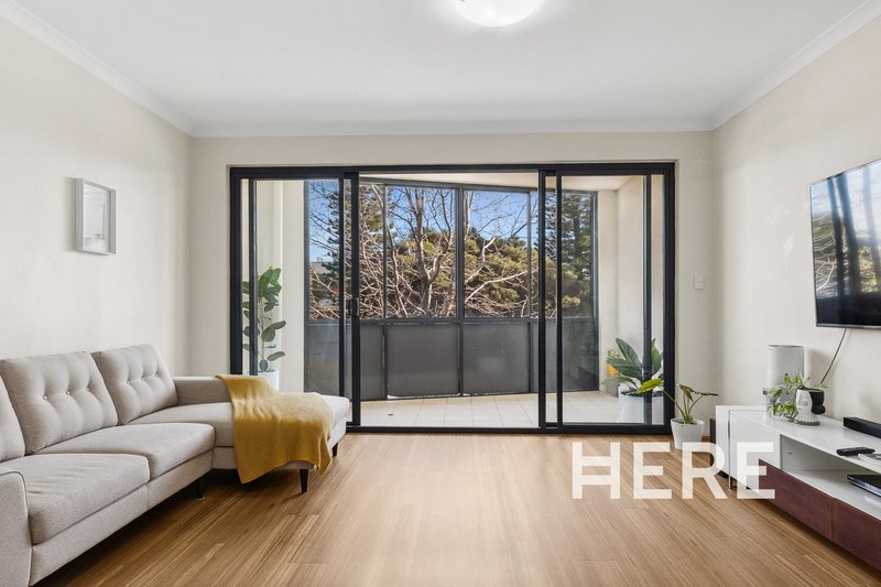 Photo - 8/2-4 Pensioner Guard Road, North Fremantle WA 6159 - Image 2