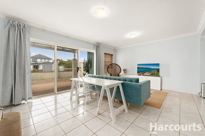 Photo - 8/2 Albenga Place, Secret Harbour WA 6173 - Image 10