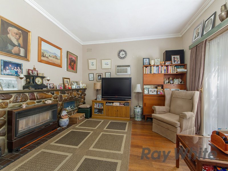 Photo - 82 Alfrieda Street, St Albans VIC 3021 - Image 4