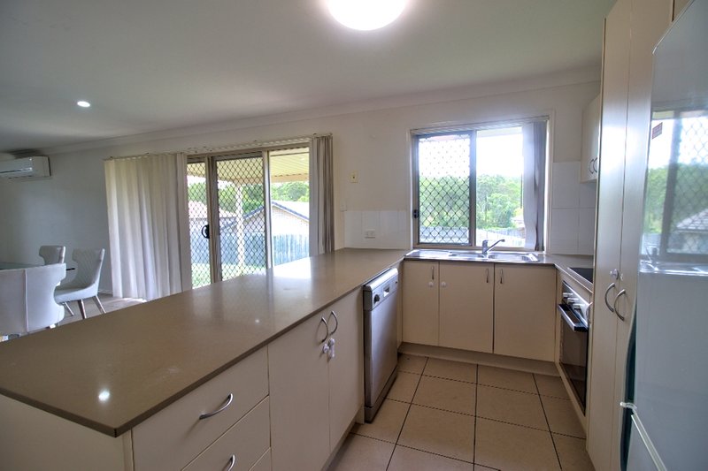 Photo - 82 Avon Street, Leichhardt QLD 4305 - Image 4