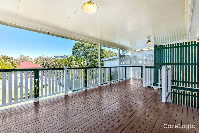 82 Barton Road, Hawthorne QLD 4171