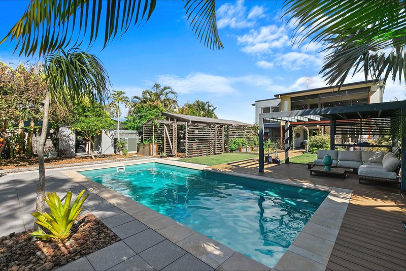 Photo - 82 Beach Drive, Burrum Heads QLD 4659 - Image 18
