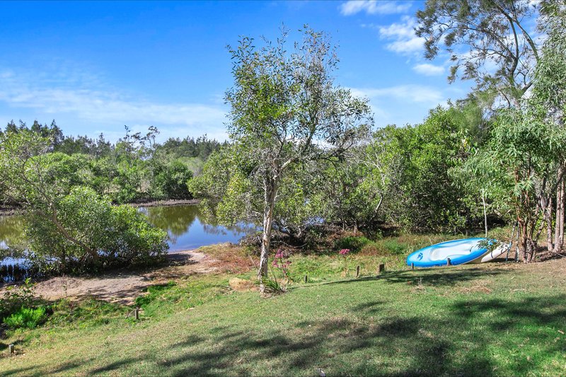 Photo - 82 Beach Drive, Burrum Heads QLD 4659 - Image 21