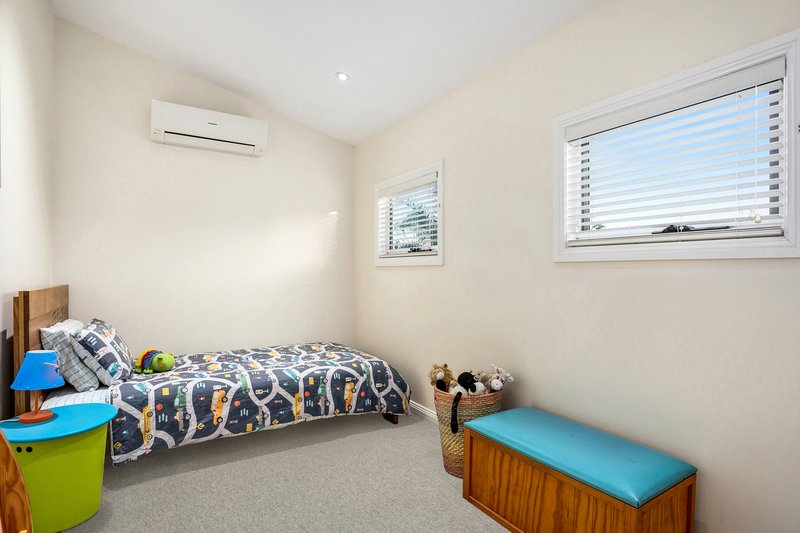 Photo - 82 Bridge Avenue, Oak Flats NSW 2529 - Image 12