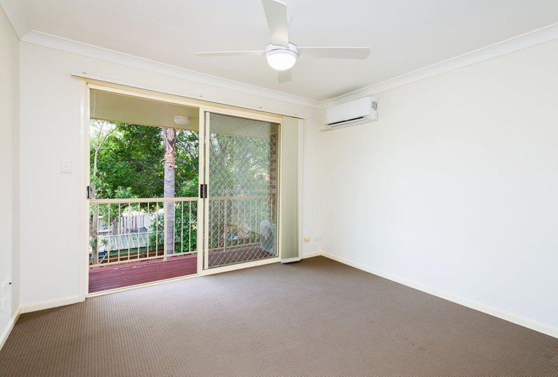 Photo - 8/2 Brown Street, Labrador QLD 4215 - Image 7