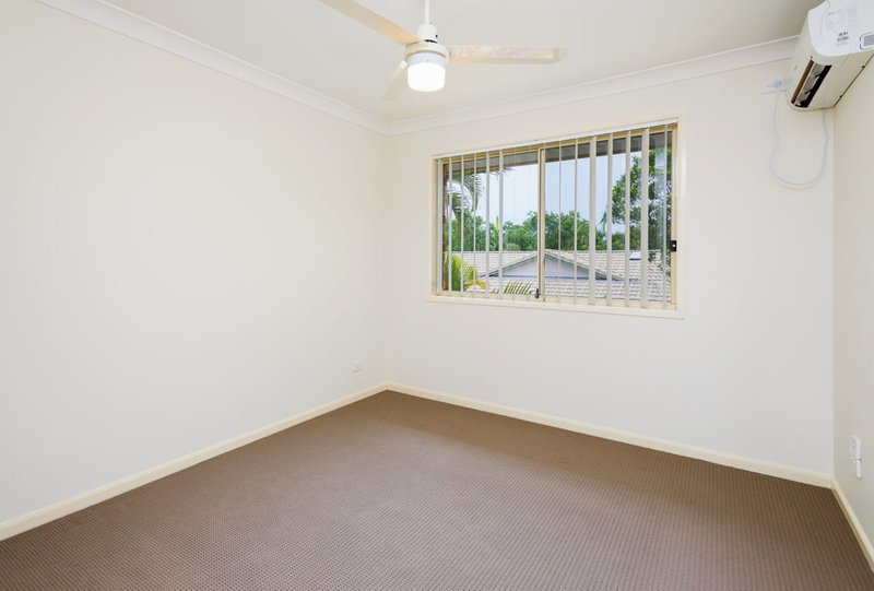 Photo - 8/2 Brown Street, Labrador QLD 4215 - Image 9