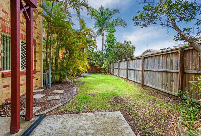 Photo - 8/2 Brown Street, Labrador QLD 4215 - Image 11