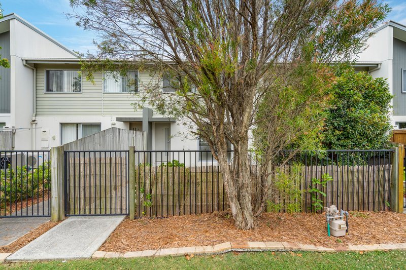 Photo - 8/2 Bundy Court, Pimpama QLD 4209 - Image 2