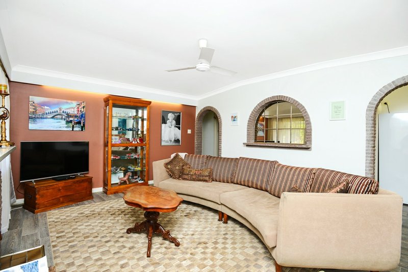 Photo - 82 Crozier Rd , Victor Harbor SA 5211 - Image 2