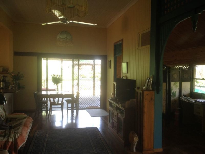 Photo - 82 Currawong Drive, Wilkesdale QLD 4608 - Image 6
