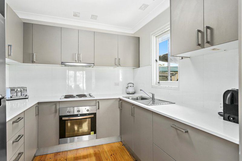 Photo - 82 Darley Street, Shellharbour NSW 2529 - Image 5