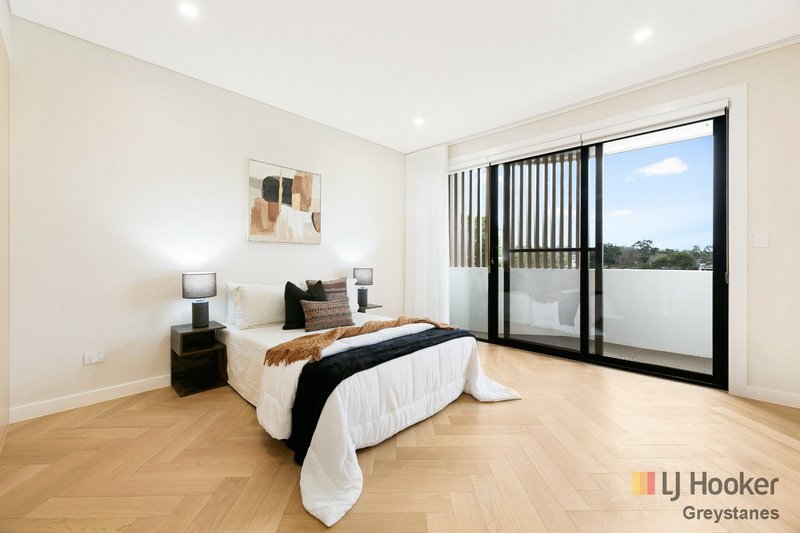 Photo - 82 Darling Street, Greystanes NSW 2145 - Image 11