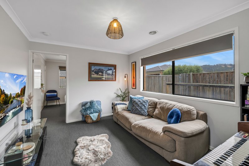 Photo - 82 Davey Drive, Trafalgar VIC 3824 - Image 3