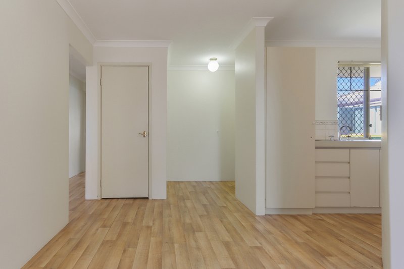 Photo - 8/2 Dowling Street, Rockingham WA 6168 - Image 7