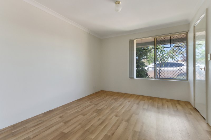 Photo - 8/2 Dowling Street, Rockingham WA 6168 - Image 12