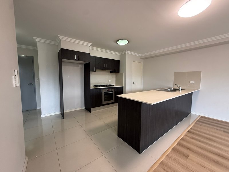 Photo - 8/2 Dressler Court, Holroyd NSW 2142 - Image 4