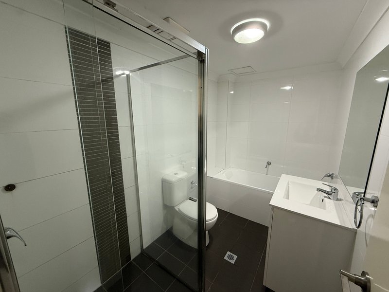 Photo - 8/2 Dressler Court, Holroyd NSW 2142 - Image 9