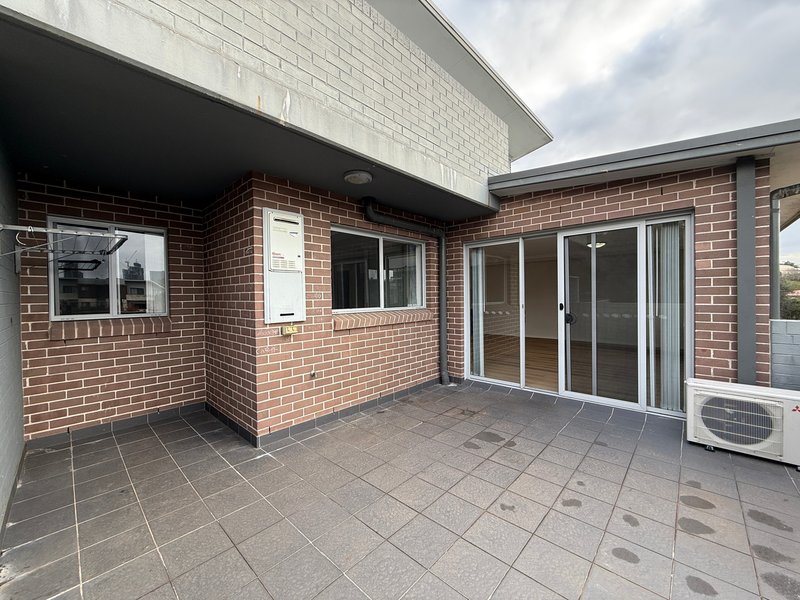 Photo - 8/2 Dressler Court, Holroyd NSW 2142 - Image 10