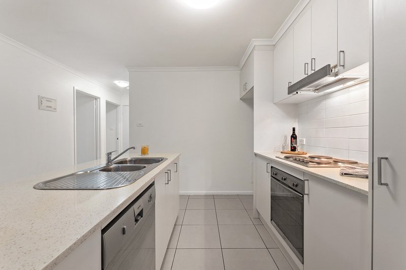 Photo - 8/2 Eardley Street, Bruce ACT 2617 - Image 3