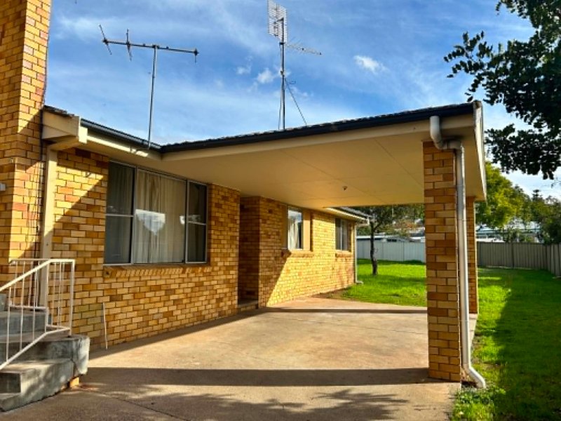 Photo - 8/2 Edward Street, Tamworth NSW 2340 - Image 1