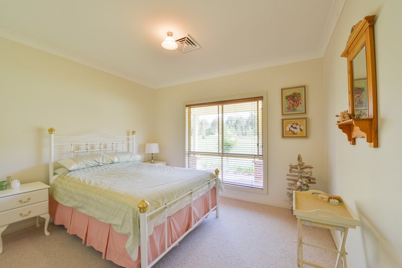 Photo - 82 Elizabeth Drive, Tamworth NSW 2340 - Image 13