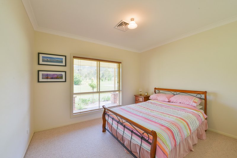 Photo - 82 Elizabeth Drive, Tamworth NSW 2340 - Image 15