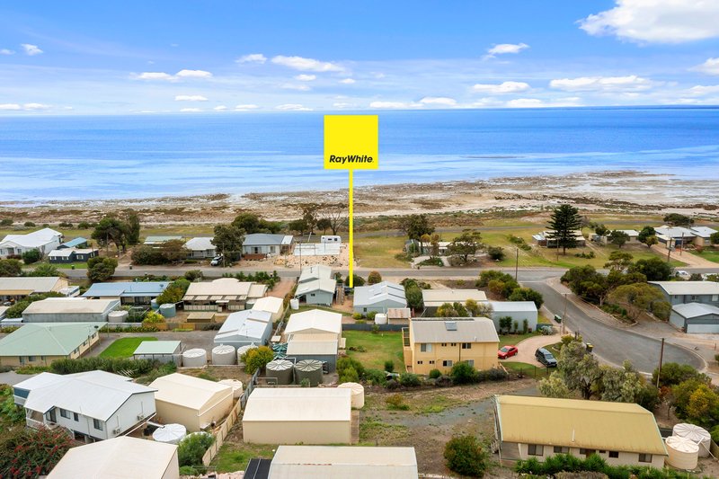 82 Esplanade , Point Turton SA 5575