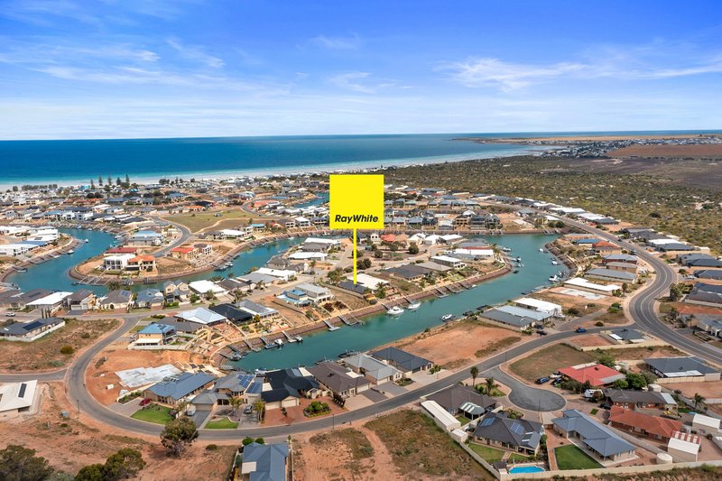 Photo - 82 Gilmore Crescent, Wallaroo SA 5556 - Image 2