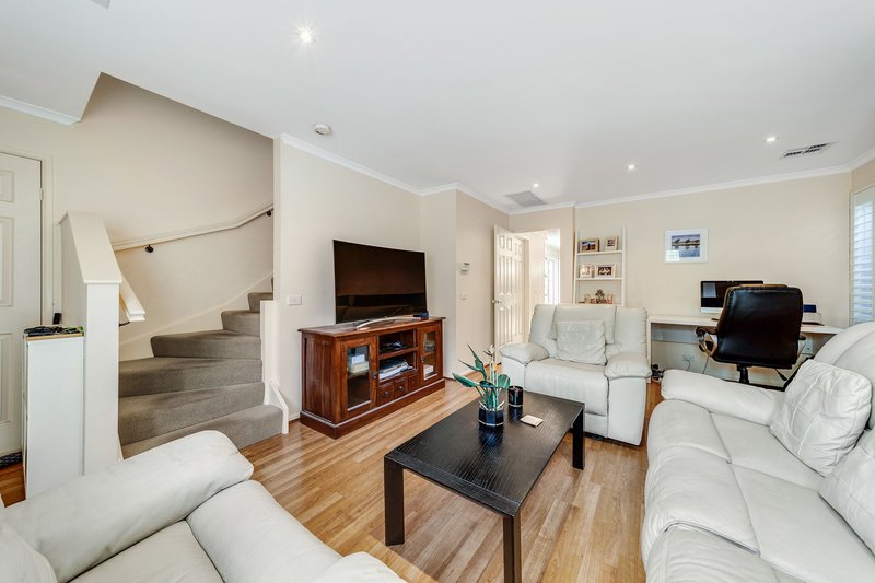 Photo - 8/2 Goldman Street, Bruce ACT 2617 - Image 3