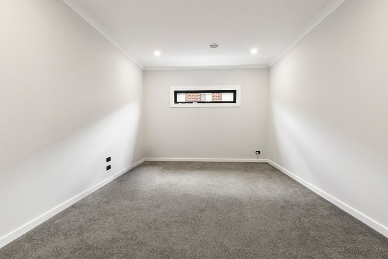 Photo - 82 Golf Links Drive, Beveridge VIC 3753 - Image 6
