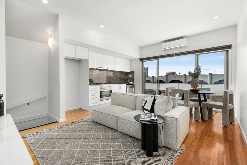 8/2 Grandview Street, Glenroy VIC 3046