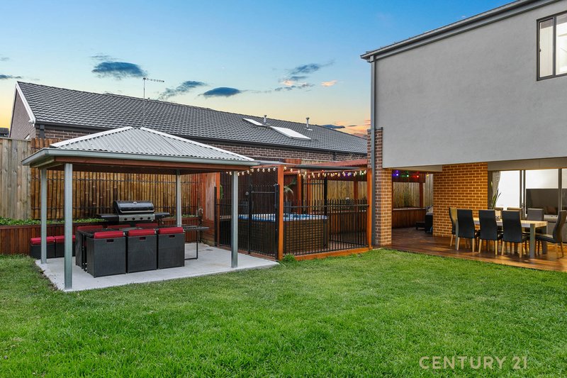 Photo - 82 Grandvue Boulevard, Pakenham VIC 3810 - Image 21