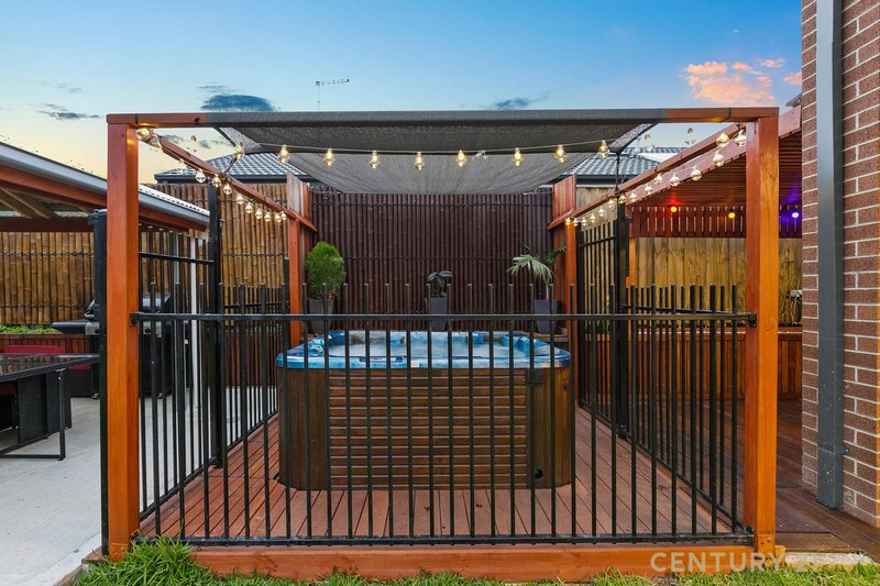 Photo - 82 Grandvue Boulevard, Pakenham VIC 3810 - Image 23