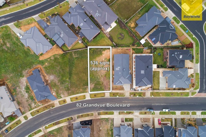 82 Grandvue Boulevard, Pakenham VIC 3810