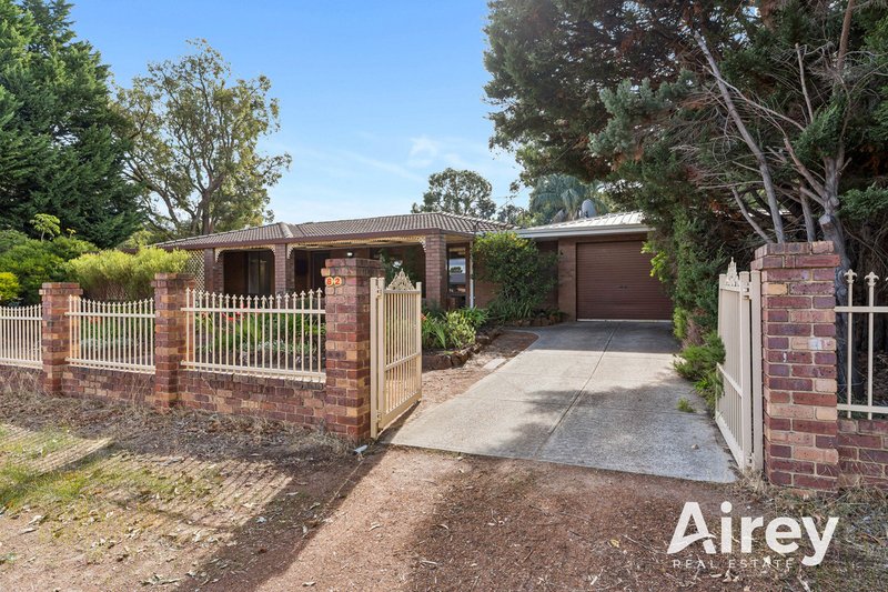 Photo - 82 Grove Road, Lesmurdie WA 6076 - Image 5