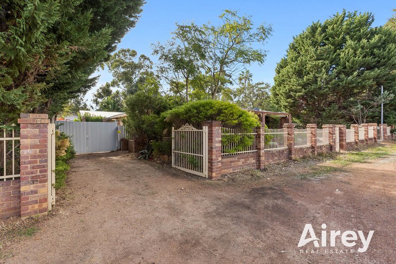 Photo - 82 Grove Road, Lesmurdie WA 6076 - Image 8