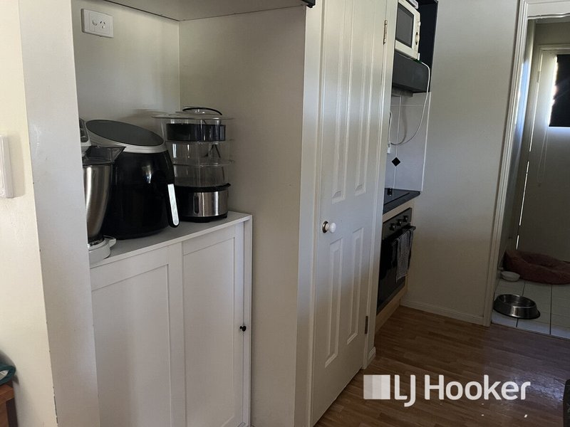 Photo - 82 Hewett Drive, Regency Downs QLD 4341 - Image 5