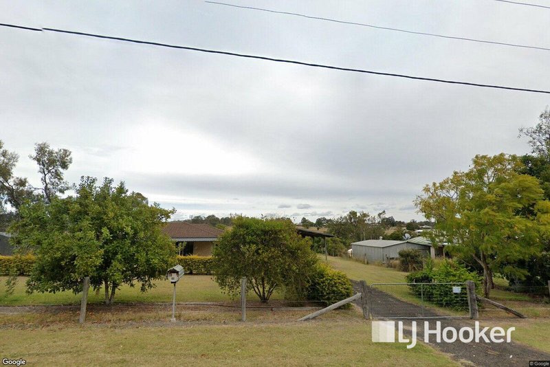 Photo - 82 Hewett Drive, Regency Downs QLD 4341 - Image 11