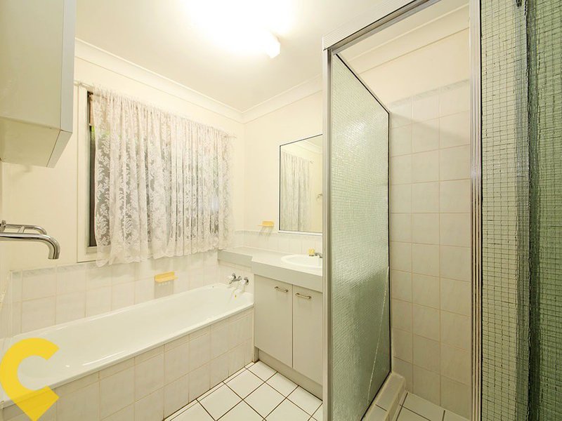 Photo - 82 Kyeema Crescent, Bald Hills QLD 4036 - Image 4