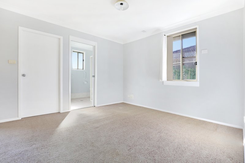 Photo - 82 Lake Entrance Road, Mount Warrigal NSW 2528 - Image 5